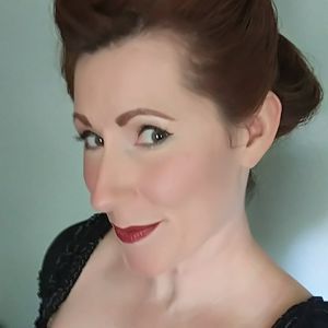 Meet your Posher, Cynthia